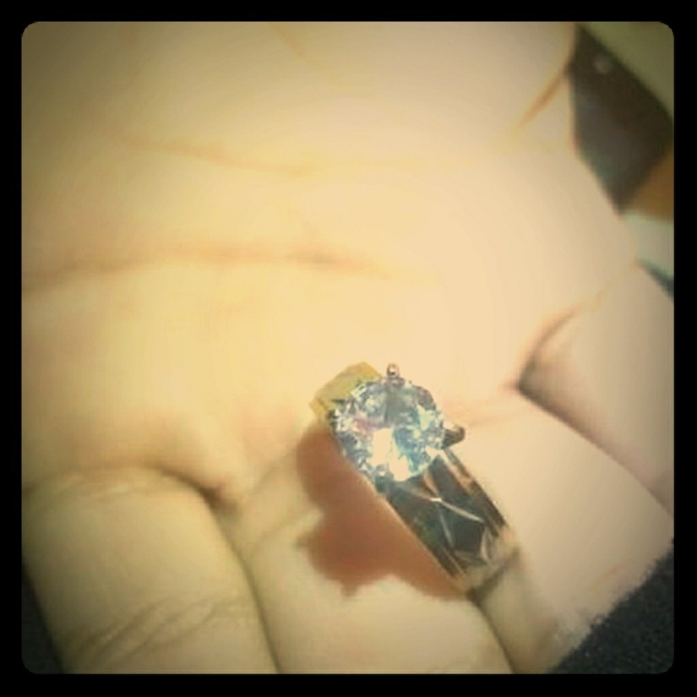 A woman ring